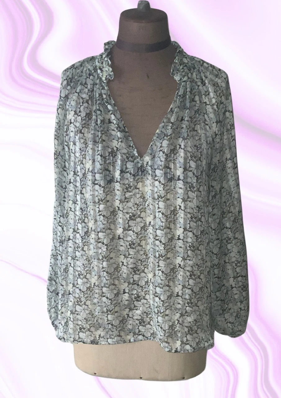Blouse size medium – photo 4
